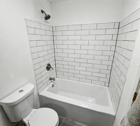 4126 Ginnett Rd photo 4